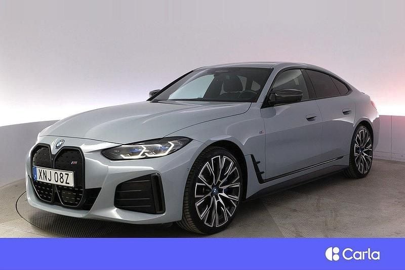 Grå Begagnad 2022 BMW i4 M Sport Sedan | 519 900 kr (Bra pris) - Bild 1/4