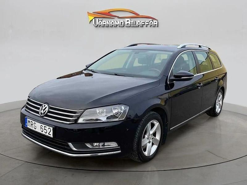 Svart Begagnad 2011 VW Passat Kombi | 64 900 kr (Marknadspris) - Bild 1/4