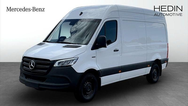 Vit (white) Ny 2025 Mercedes E-Sprinter Van | 1 077 640 kr (Dyr) - Bild 1/4