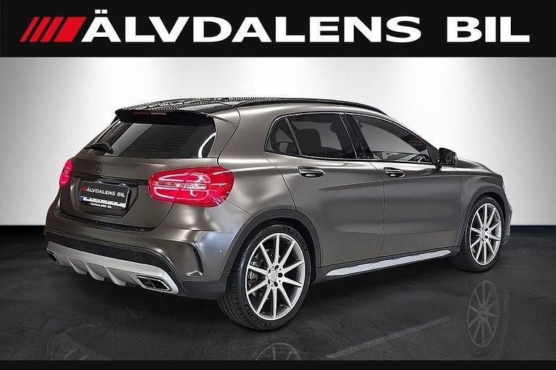 Begagnad Mercedes GLA45 AMG AMG 360 HK (264 kW) 2015 Svart SUV