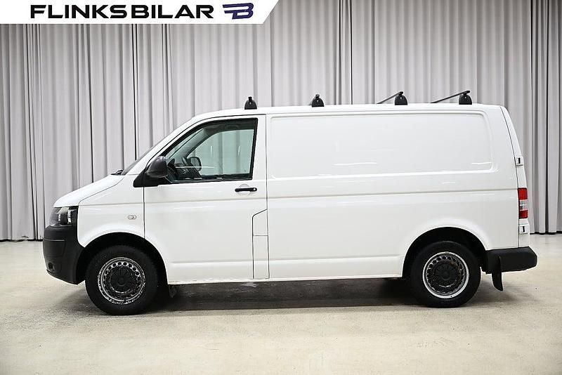 Vit Begagnad 2015 VW Transporter Van | 118 750 kr - Bild 1/4
