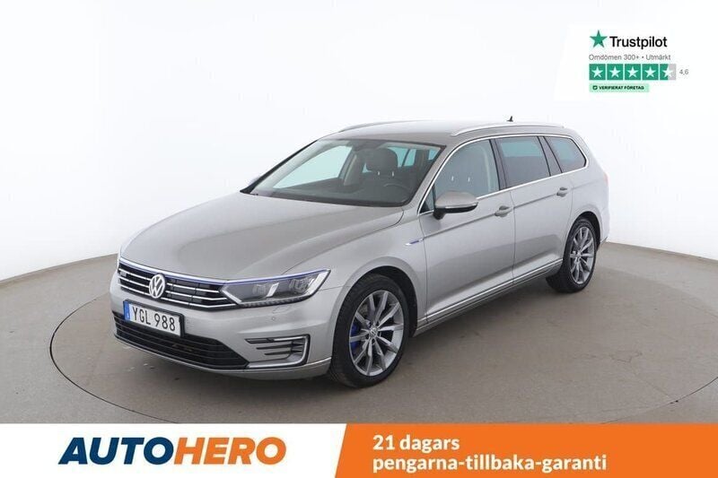 Silver Begagnad 2016 VW Passat GTE Kombi | 182 000 kr (Marknadspris) - Bild 1/4