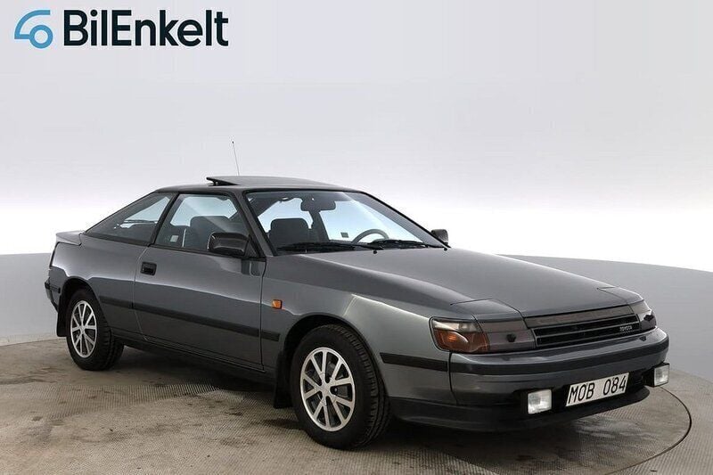 Grå Begagnad 1986 Toyota Celica GT Halvkombi | 69 800 kr - Bild 1/4