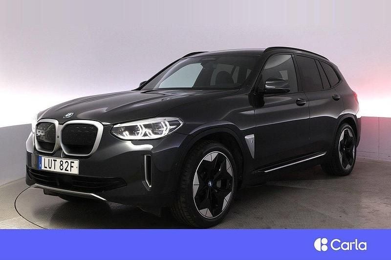 Grå Begagnad 2021 BMW iX3 SUV | 399 900 kr (Bra pris) - Bild 1/3