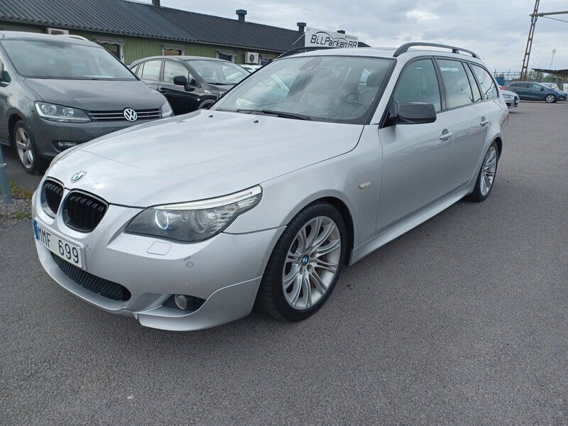 Ljusgrå Begagnad 2007 BMW 535 M Sport Kombi | 129 900 kr (Lite dyr) - Bild 1/4