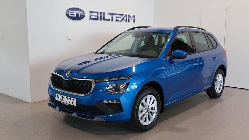 Blå Ny 2025 Skoda Kamiq Selection SUV | 320 700 kr (Lite dyr) - Bild 1/4