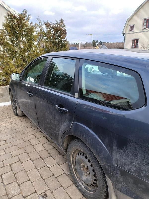 Begagnad 2009 Ford Focus Kombi | 19 000 kr (Bra pris) - Bild 1/4