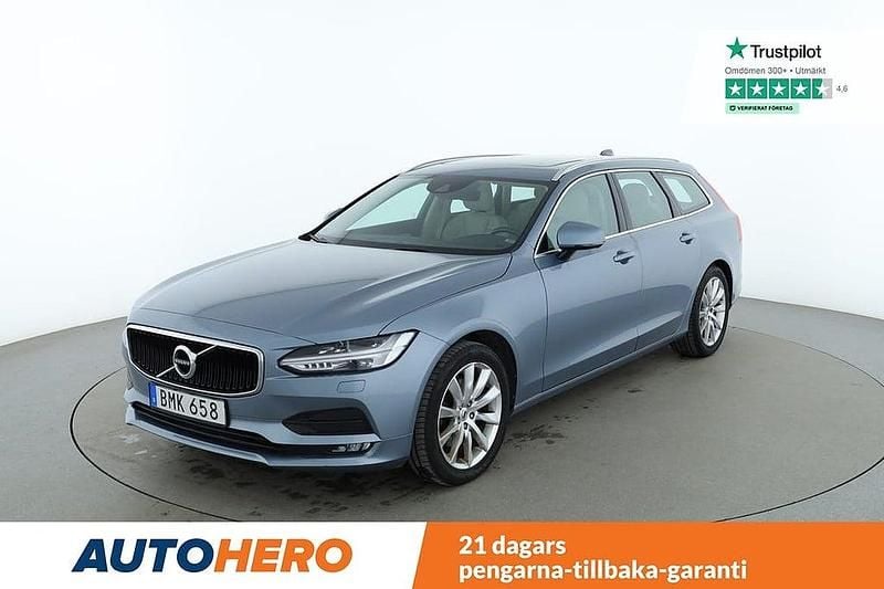 Ljusblå Begagnad 2016 Volvo V90 Momentum Kombi | 188 000 kr (Bra pris) - Bild 1/4