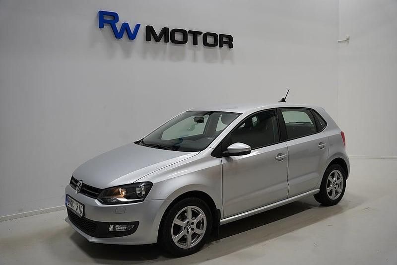 Begagnad VW Polo 86 HK (63 kW) 2013 Silver Halvkombi