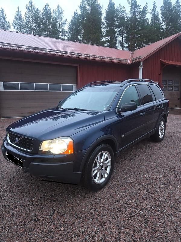 Begagnad 2004 Volvo XC90 SUV | 32 000 kr (Marknadspris) - Bild 1/4