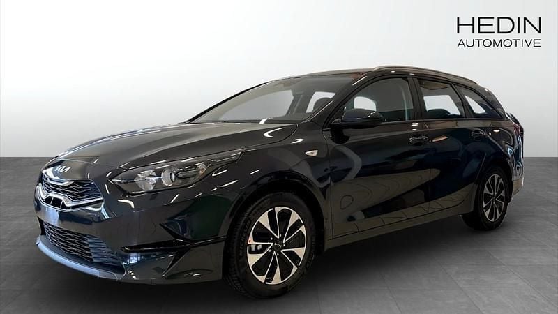 Ny 2025 Kia Ceed Sportswagon Kombi | 253 900 kr (Bra pris) - Bild 1/4