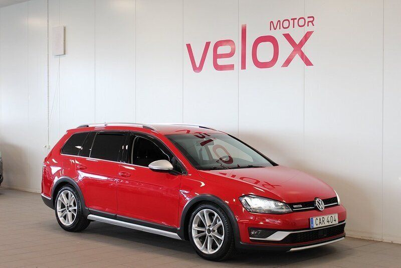 Röd Begagnad 2015 VW Golf Alltrack Kombi | 129 900 kr (Marknadspris) - Bild 1/4