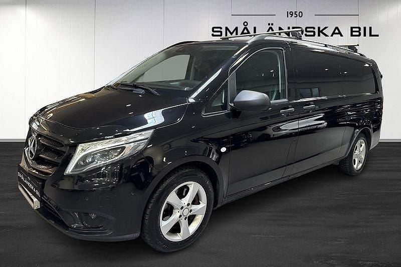 Svart Begagnad 2018 Mercedes Vito Edition 1 Minibuss | 219 000 kr (Lite dyr) - Bild 1/4