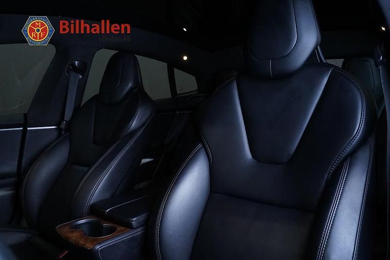 Begagnad Tesla Model S Long Range AWD 397 kW (541 HK) 2019 Grå Halvkombi