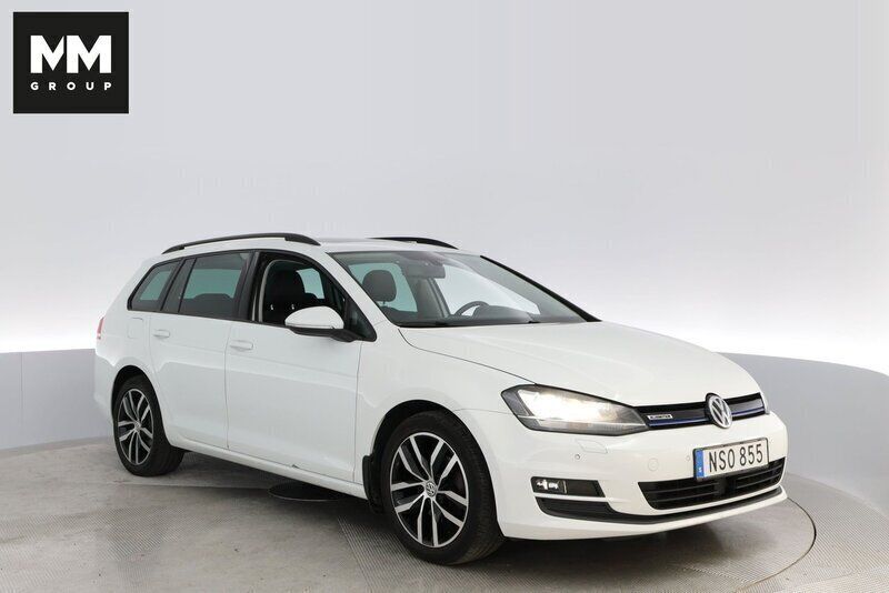 Vit Begagnad 2015 VW Golf VII Kombi | 129 900 kr (Lite dyr) - Bild 1/4