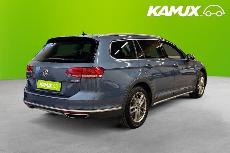 Begagnad VW Passat Alltrack Executive 190 HK (139 kW) 2018 Blå Kombi