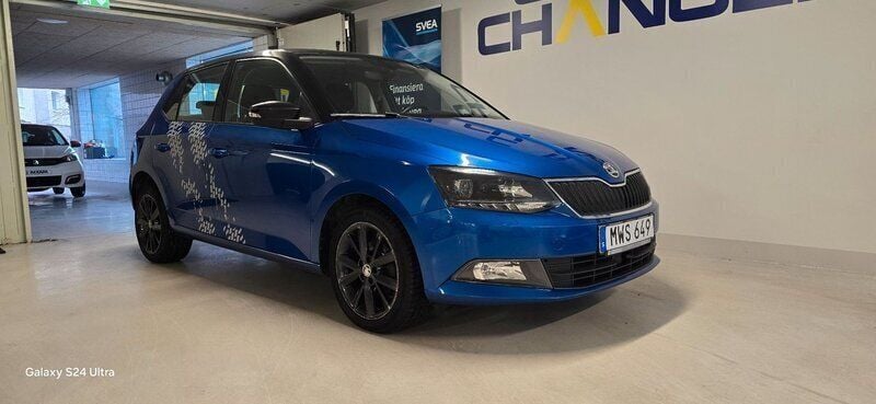 Blå Begagnad 2016 Skoda Fabia Style Halvkombi | 64 900 kr (Bra pris) - Bild 1/4