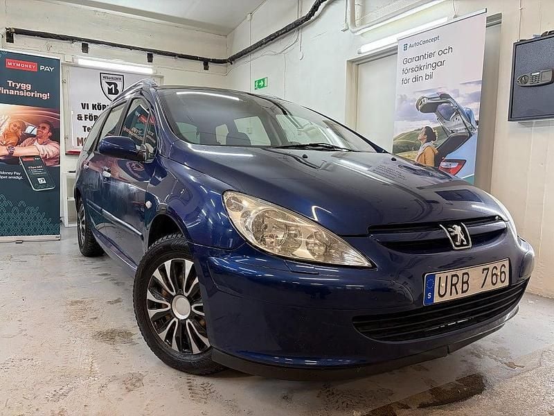 Blå Begagnad 2003 Peugeot 307 Kombi | 18 900 kr (Marknadspris) - Bild 1/4