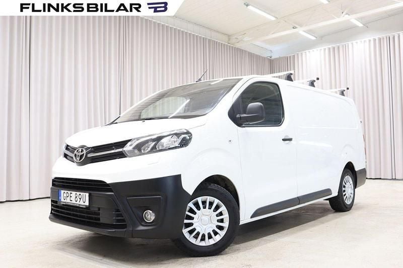 Vit Begagnad 2021 Toyota Proace Van | 254 900 kr (Bra pris) - Bild 1/4