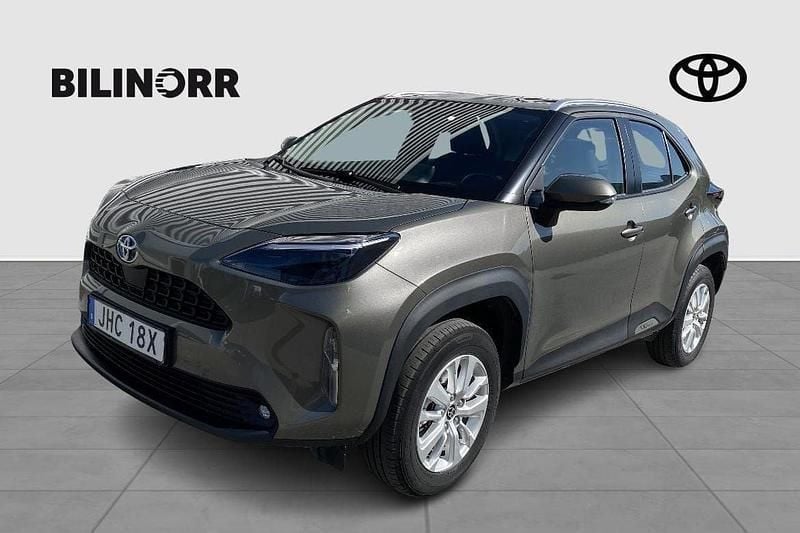 Grön Begagnad 2022 Toyota Yaris Cross SUV | 275 000 kr (Bra pris) - Bild 1/4