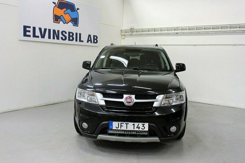 Begagnad Fiat Freemont 170 HK (125 kW) 2013 Svart SUV