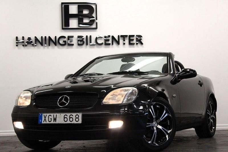 Svart Begagnad 1999 Mercedes SLK230 Cab | 49 900 kr - Bild 1/4