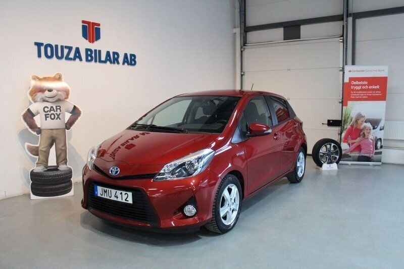 Röd Begagnad 2014 Toyota Yaris Hybrid Edition Halvkombi | 134 900 kr (Bra pris) - Bild 1/4