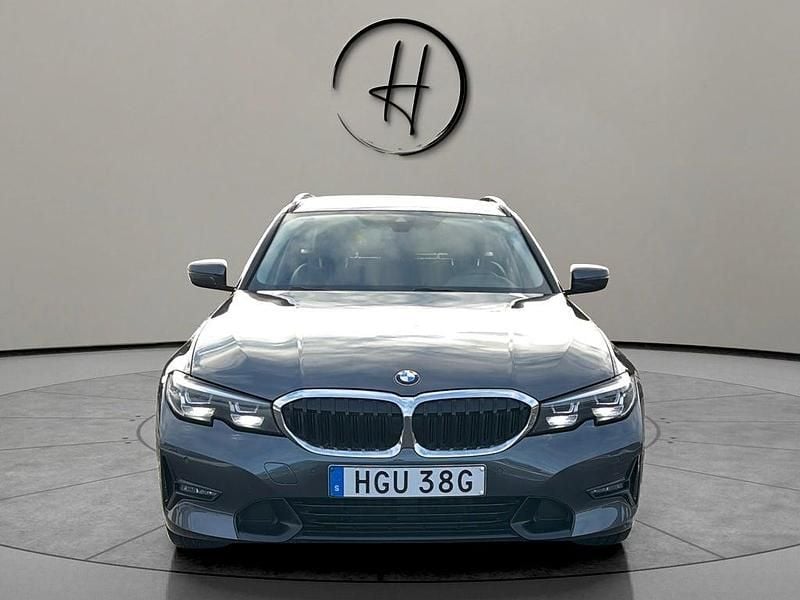 Begagnad BMW 330e 184 HK (135 kW) 2020 Grå Kombi