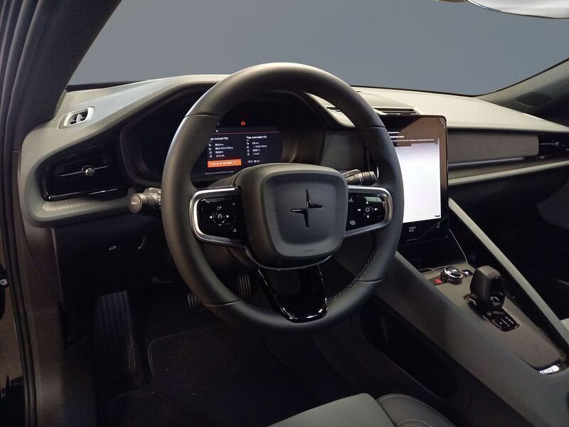 Begagnad Polestar 2 Plus 223 kW (304 HK) 2024 Svart Halvkombi