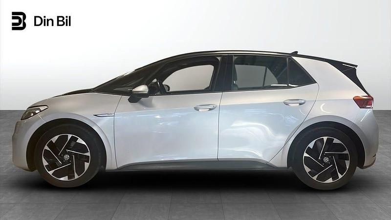 Begagnad VW ID.3 Pro Performance 150 kW (204 HK) 2021 Scale silver metallic bla Halvkombi