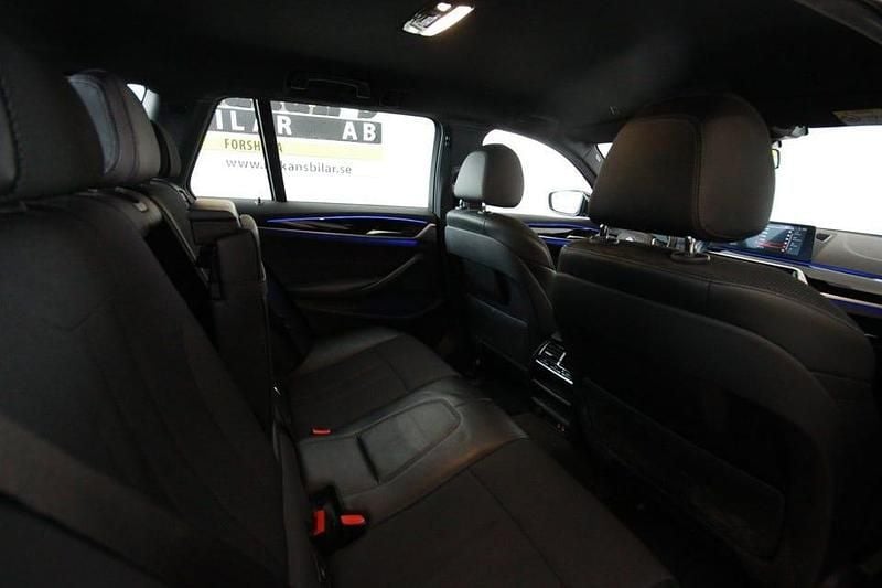 Begagnad BMW 520 Sport Line 190 HK (139 kW) 2019 Svart Kombi
