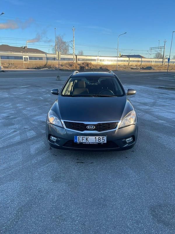 Begagnad 2010 Kia Ceed Sportswagon Kombi | 30 600 kr (Superpris) - Bild 1/4