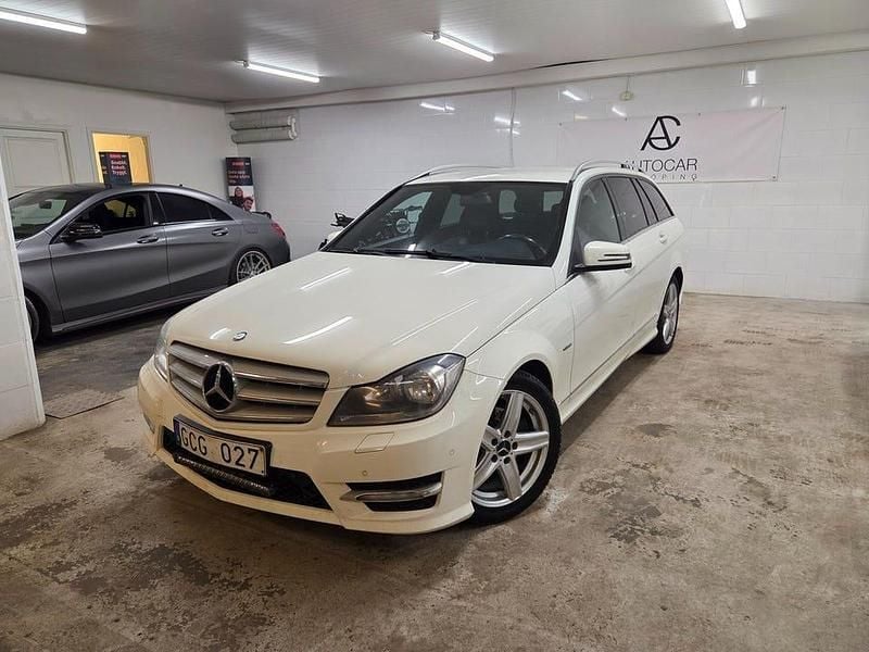 Vit Begagnad 2012 Mercedes C220 AMG Kombi | 69 900 kr (Marknadspris) - Bild 1/4