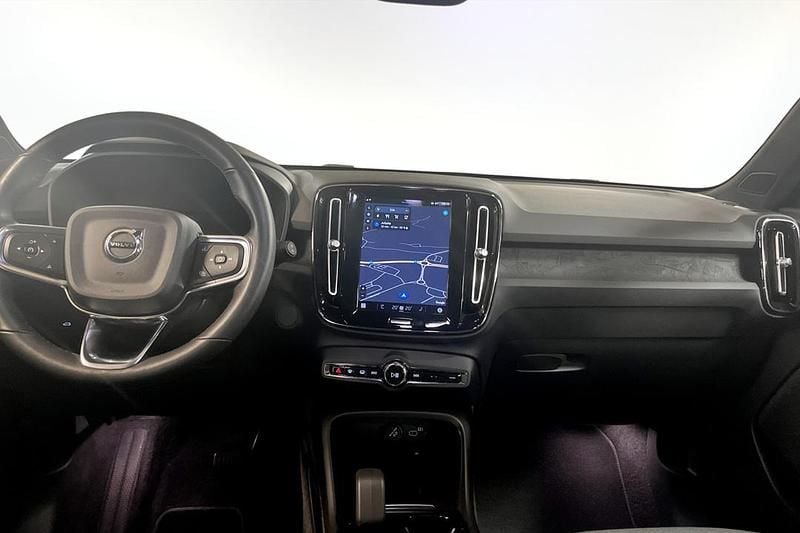 Begagnad Volvo XC40 Single Motor 175 kW (238 HK) 2023 Silver SUV