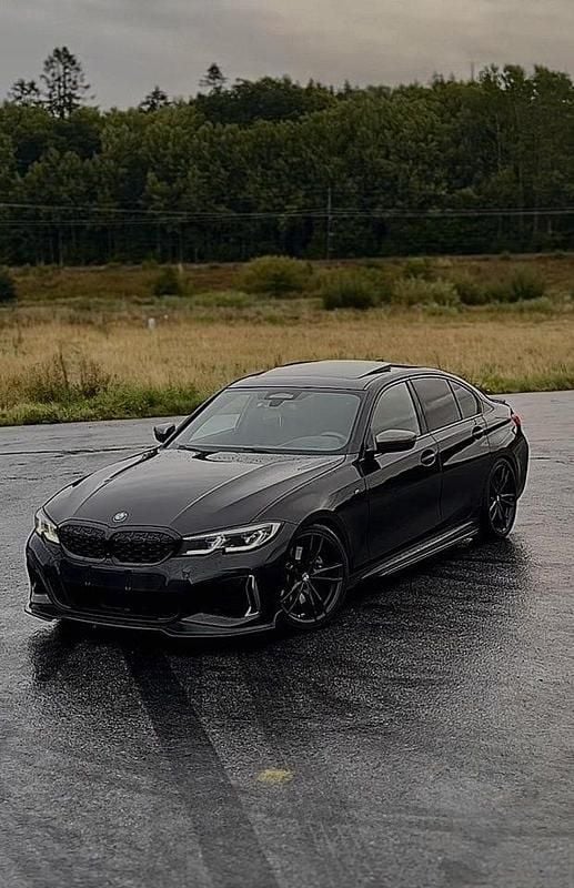 Begagnad 2020 BMW 330 Sedan | 420 000 kr - Bild 1/4