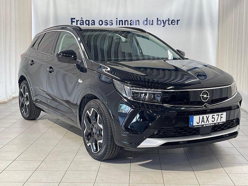 Svart Begagnad 2024 Opel Grandland X Edition+ SUV | 324 900 kr (Dyr) - Bild 1/4