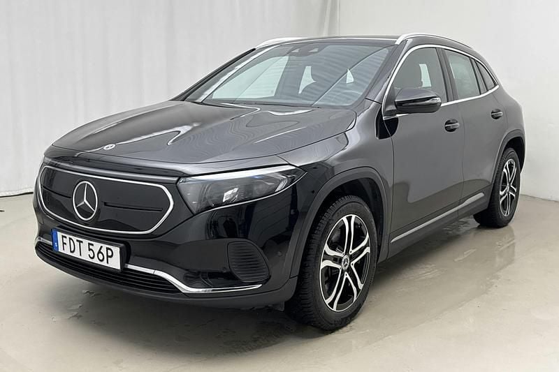 Svart Begagnad 2023 Mercedes EQA300 Progressive SUV | 349 000 kr (Superpris) - Bild 1/4
