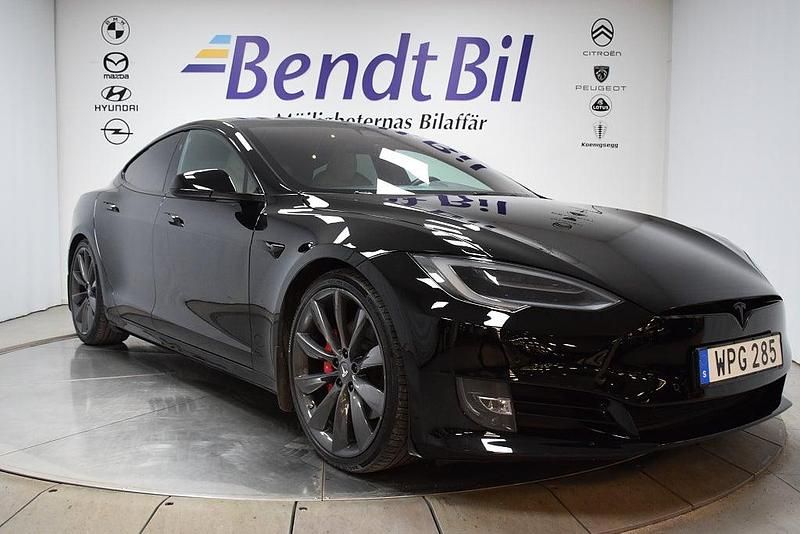 Svart Begagnad 2020 Tesla Model S Performance Halvkombi | 484 500 kr (Marknadspris) - Bild 1/3