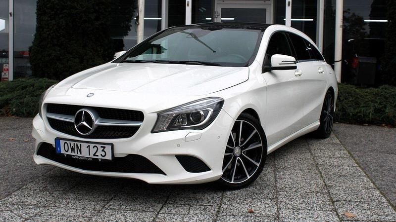 Vit Begagnad 2015 Mercedes CLA220 Shooting Brake Kombi | 179 900 kr (Marknadspris) - Bild 1/4