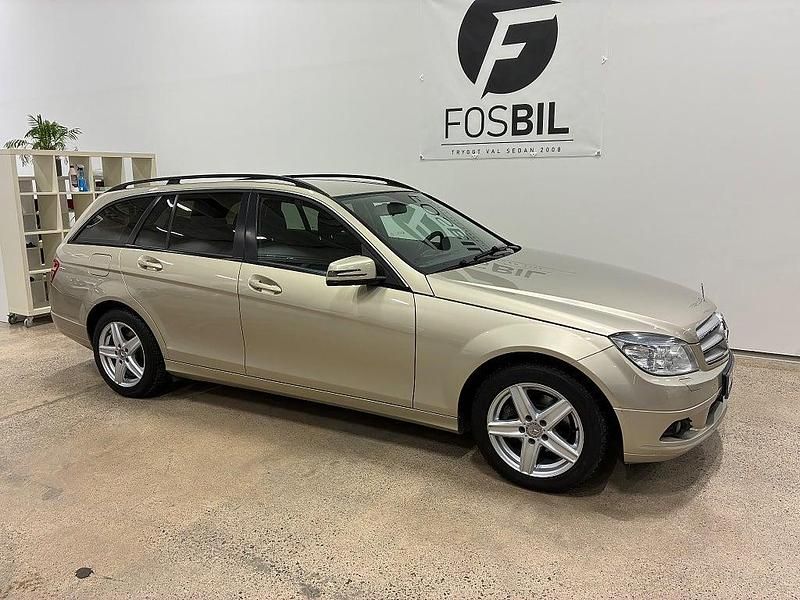 Begagnad Mercedes 180 Classic 156 HK (114 kW) 2010 Brun Sedan