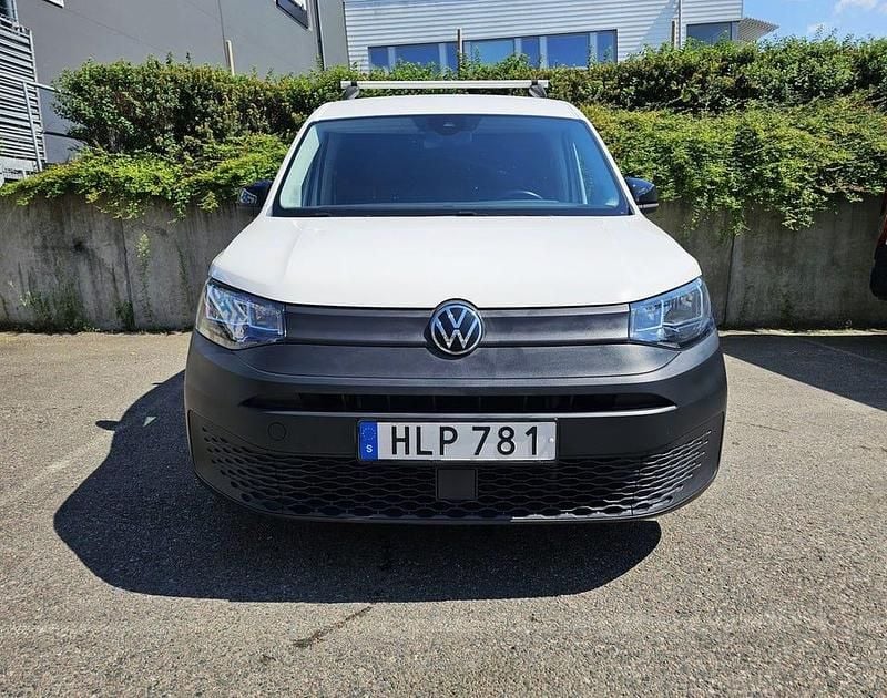 Begagnad VW Caddy 75 HK (55 kW) 2021 Vit Minibuss