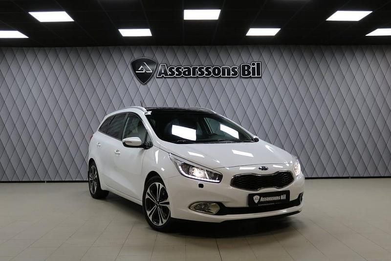 Vit Begagnad 2014 Kia Ceed Sportswagon Kombi | 79 000 kr (Marknadspris) - Bild 1/4