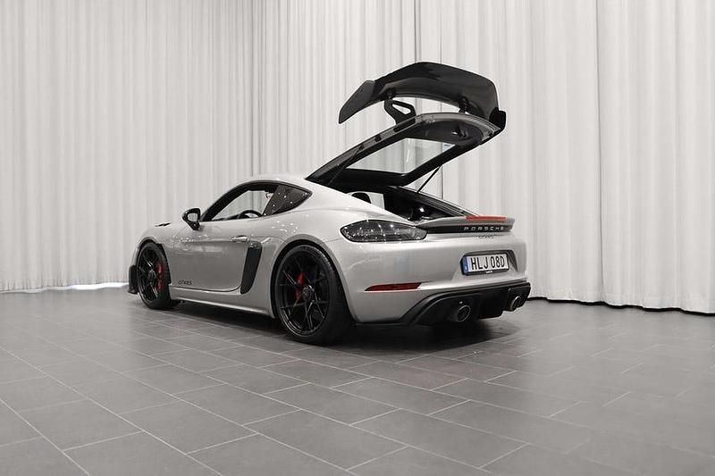 Begagnad Porsche 718 Cayman GT4 501 HK (368 kW) 2022 Silver Sportkupé