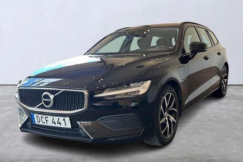 Svart Begagnad 2020 Volvo V60 Momentum Kombi | 209 500 kr (Marknadspris) - Bild 1/4