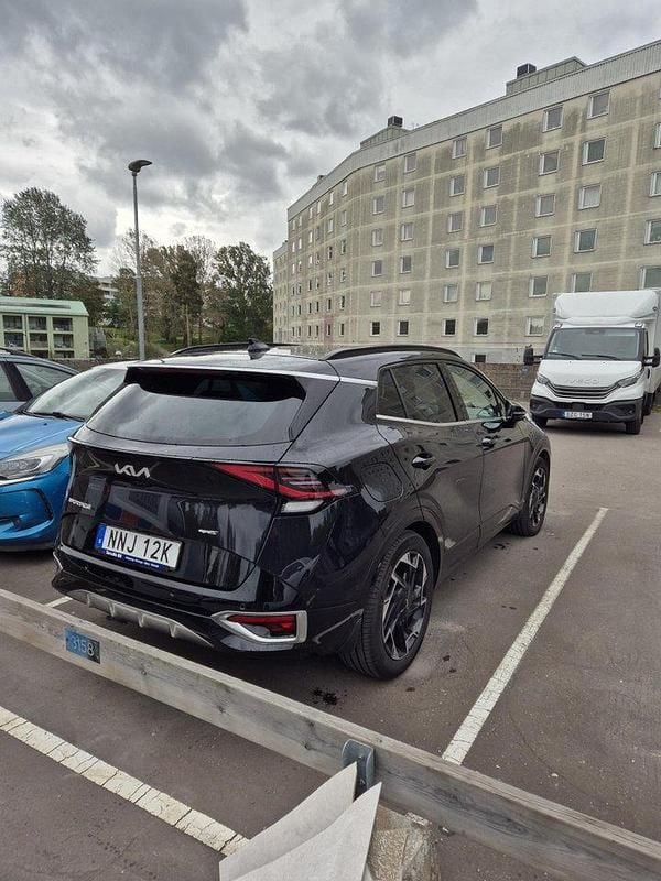 Svart Begagnad 2024 Kia Sportage GT-Line SUV | 379 000 kr (Bra pris) - Bild 1/4