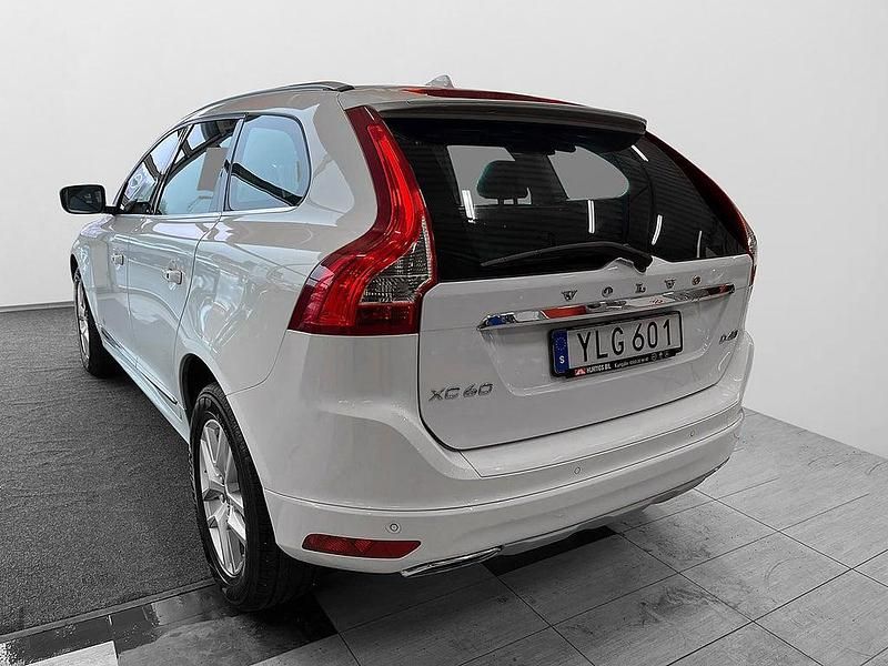 Begagnad Volvo XC60 Standard 190 HK (139 kW) 2017 Vit SUV