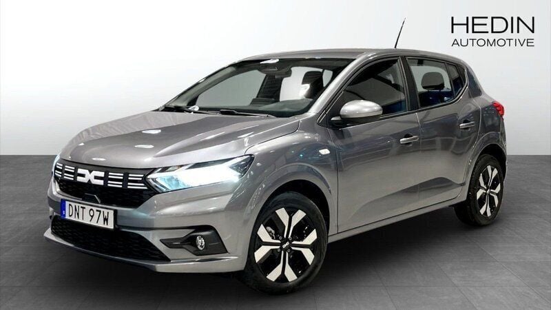 Grå (grey) Ny 2024 Dacia Sandero Expression Halvkombi | 216 200 kr (Lite dyr) - Bild 1/4