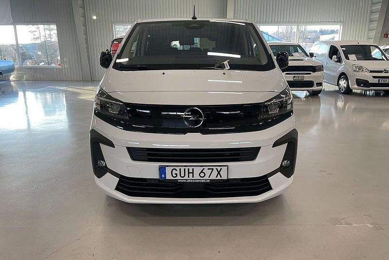 Ny Opel Zafira 2026 Grå artense (metallic) Minibuss