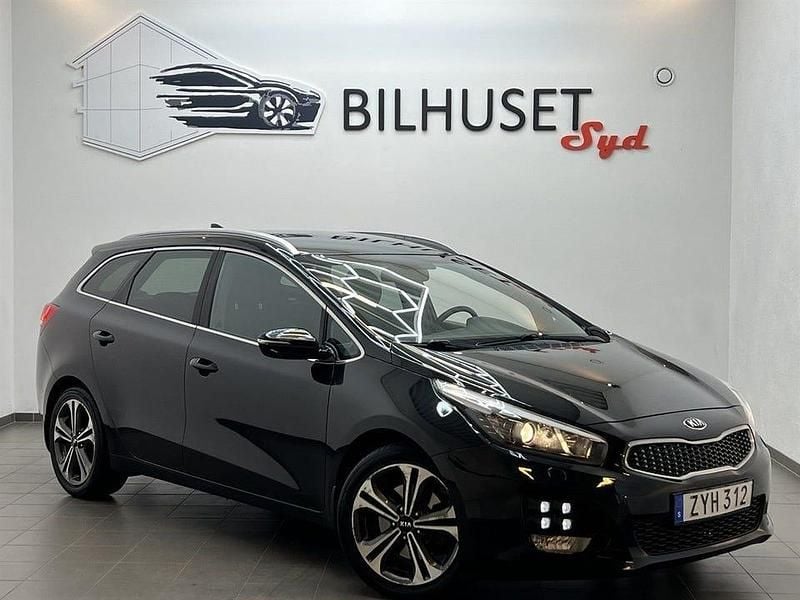 Svart Begagnad 2018 Kia Ceed GT-Line Halvkombi | 148 500 kr (Marknadspris) - Bild 1/4