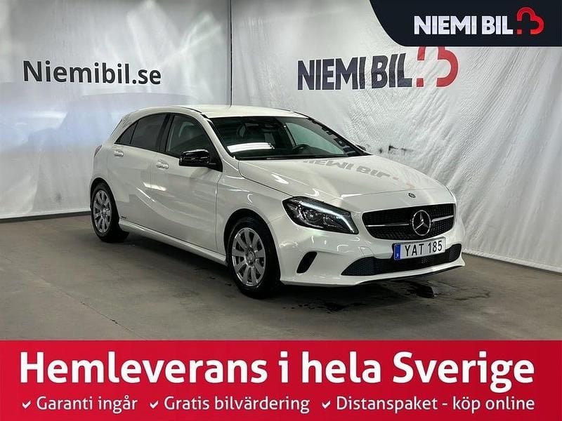 Vit Begagnad 2016 Mercedes A180 Halvkombi | 159 900 kr (Marknadspris) - Bild 1/3